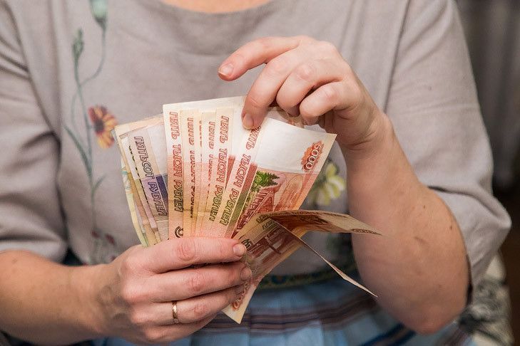 В Новосибирске супруги Кашулины украли 1 млн по нацпроекту «Демография»