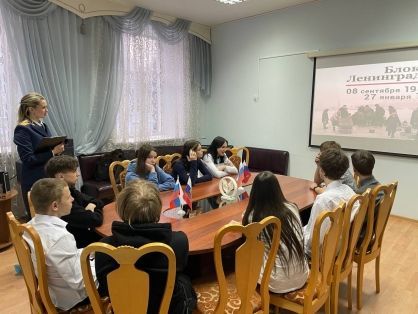 Сотрудники следственного управления провели урок мужества для воспитанников детского дома