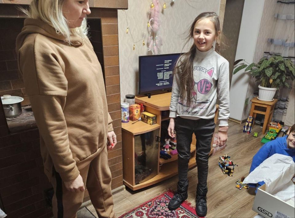 Забота о будущем: семьям Голопристанского округа выдана гуманитарная помощь от коллег из Краснодара