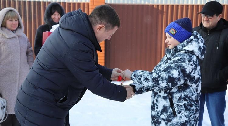 Многодетная семья из Крисаново переехала в новый дом в Красной Яруге