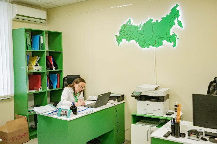 Около 100 семей с детьми получили помощь в семейном МФЦ