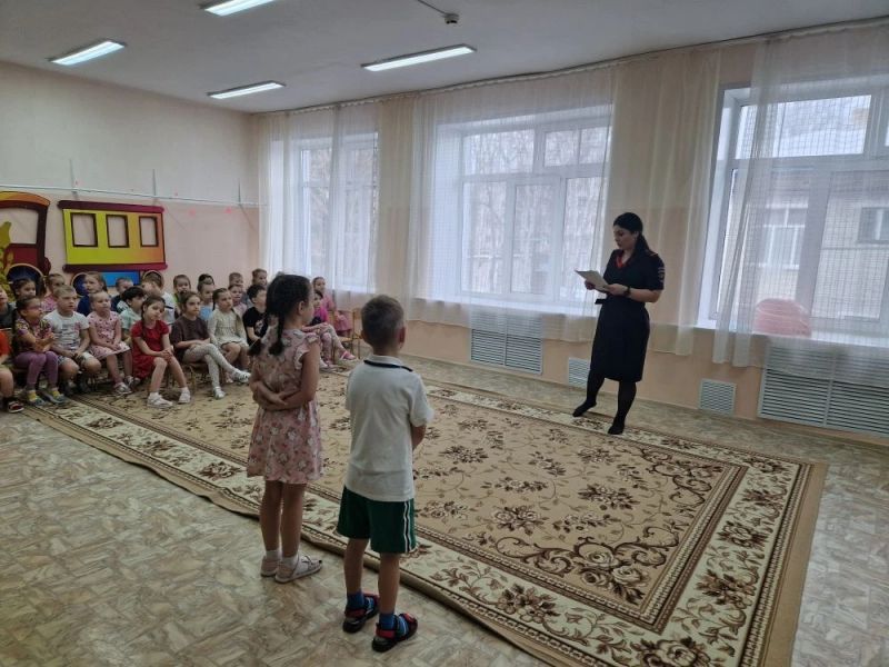«Не бери чужого»: полицейский урок для самых маленьких