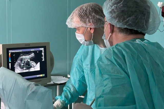 Калининградские врачи провели сложную внутриутробную операцию для спасения ребёнка