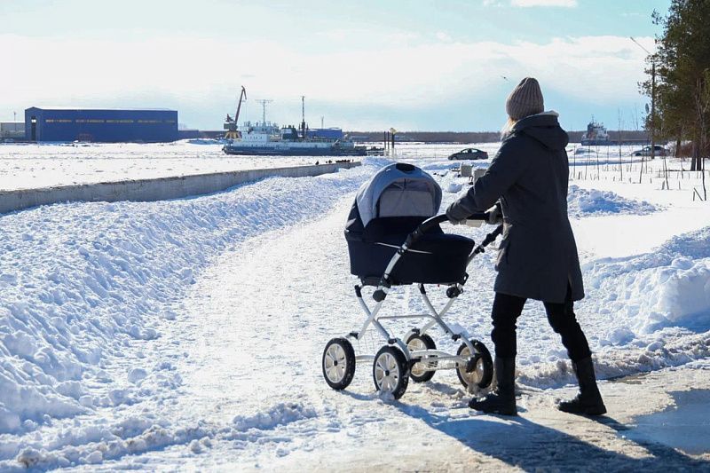 С 1 февраля отделение СФР по Архангельской области увеличило размер материнского семейного капитала