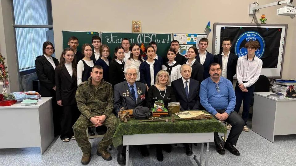 Мы помним, мы гордимся. В День воинской славы России Республиканский Дом дружбы народов РСО-А совместно с Комиссией по патриотическому воспитанию детей и молодежи, взаимодействию с казачеством, военными, силовыми...