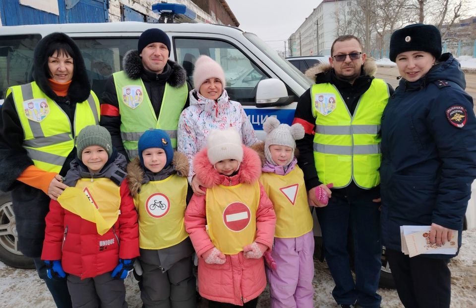 Сотрудники Госавтоинспекции города Холмска провели акцию