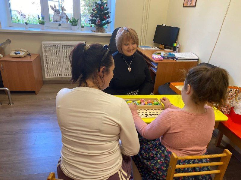 В Севастополе семьям с детьми с ОВЗ оказывают психологическую поддержку