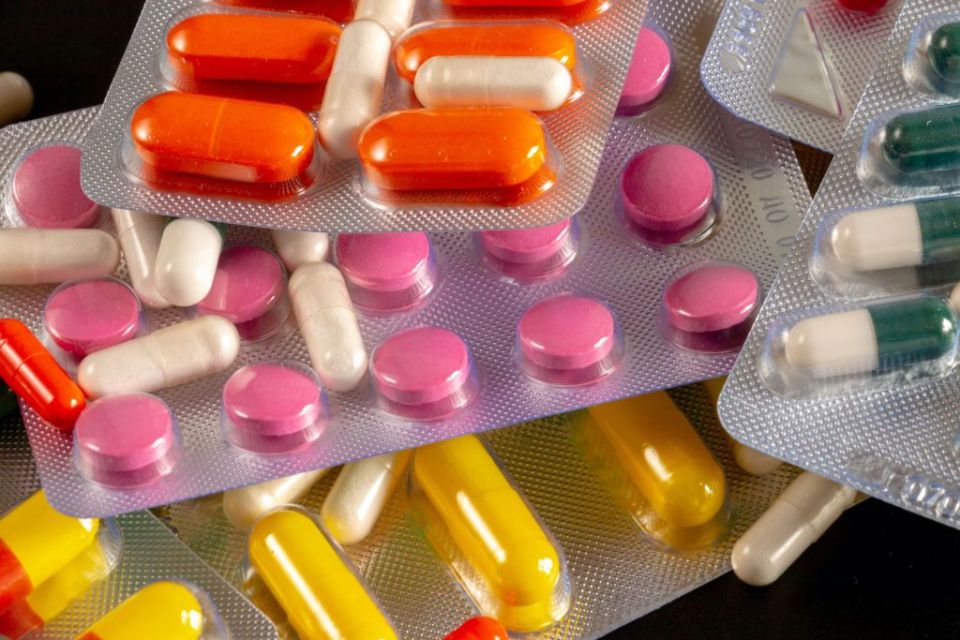 Педиатр Юлия Бойко рассказала, что обязательно должно быть в детской аптечке