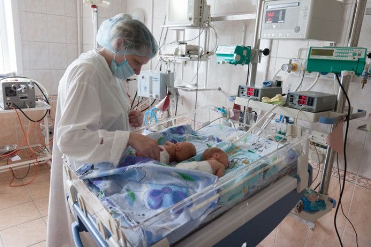 Возраст рождения детей снизился у женщин в Новосибирске