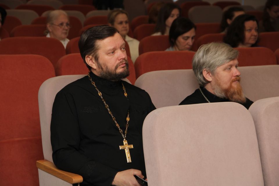 В Петрозаводске прошёл первый северо-западный семинар по сохранению семейных ценностей после испытаний