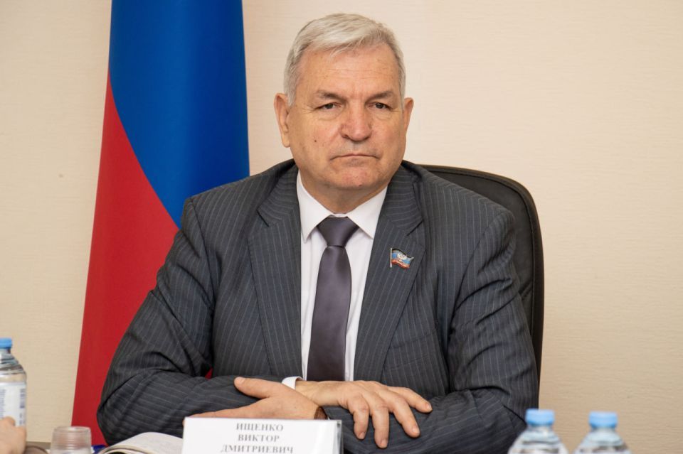 Ограничить продажу бензина детям – такую инициативу рассматривают в Народном Совете