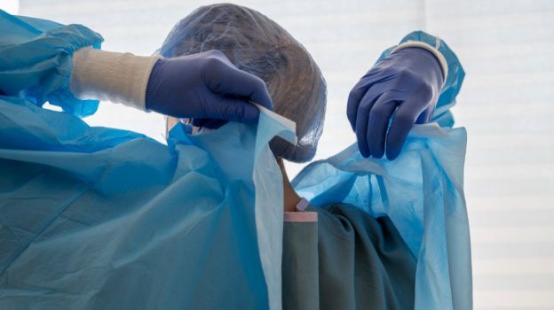 На грани жизни и смерти: в Надыме медики спасли 36-летнюю роженицу