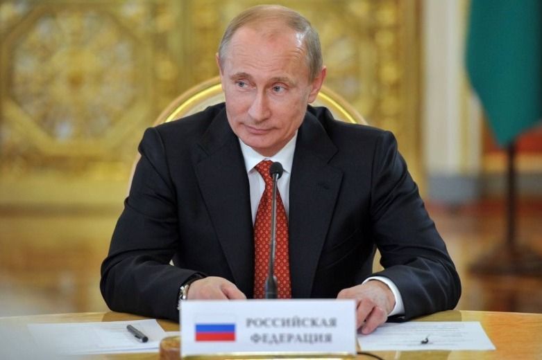 Владимир Путин дал поручения по развитию демографической политики России