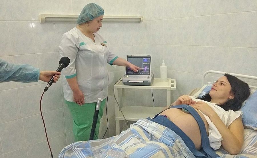 По 100 тысяч дадут беременным студенткам в Ярославской области