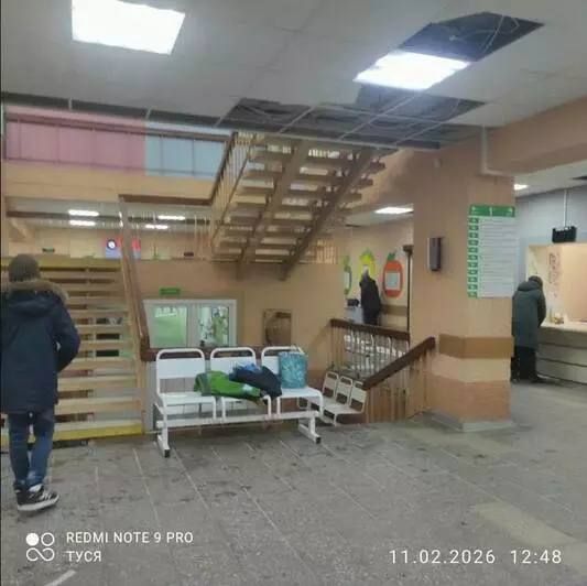 В детской поликлинике Советска прорвало трубу и обвалилось потолочное покрытие