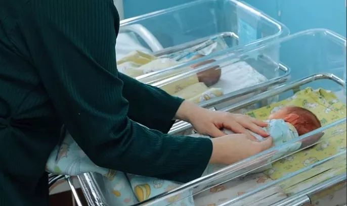 В Приамурье 261 женщина сохранила беременность благодаря поддержке медиков и психологов