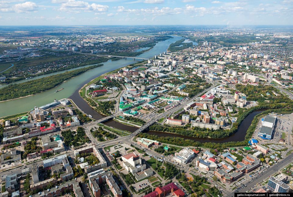 В Омске дети посещают с экскурсиями пожарные части