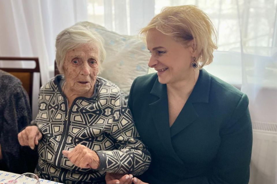 В Калининграде ветерану Великой Отечественной войны Анне Исаевой исполнился 101 год