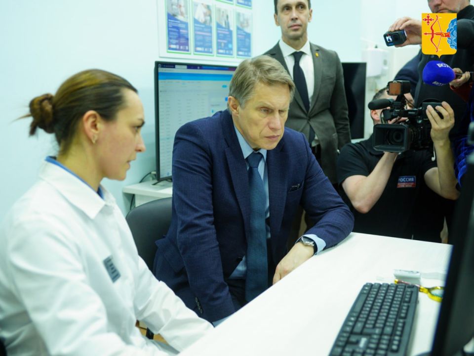 Александр Соколов представил министру здравоохранения РФ Михаилу Мурашко возможности использования мессенджера МАХ в здравоохранении