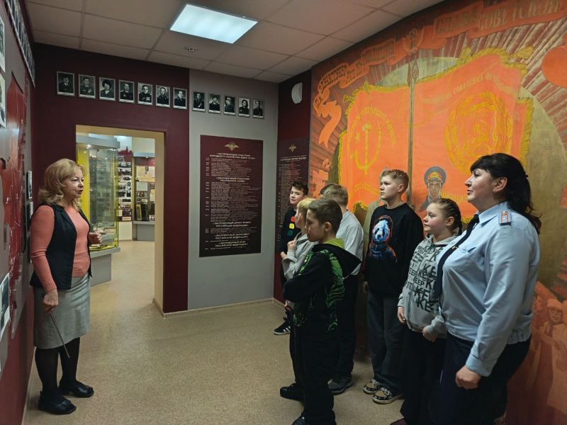В рамках акции «Неделя мужества» воспитанники детского дома посетили Музей МВД по Республике Коми