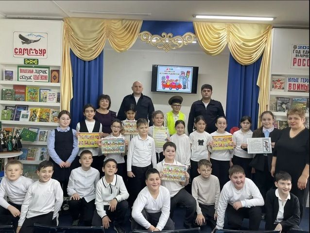 Сотрудники Госавтоинспекции Адыгеи провели урок дорожной грамотности в музыкальной школе