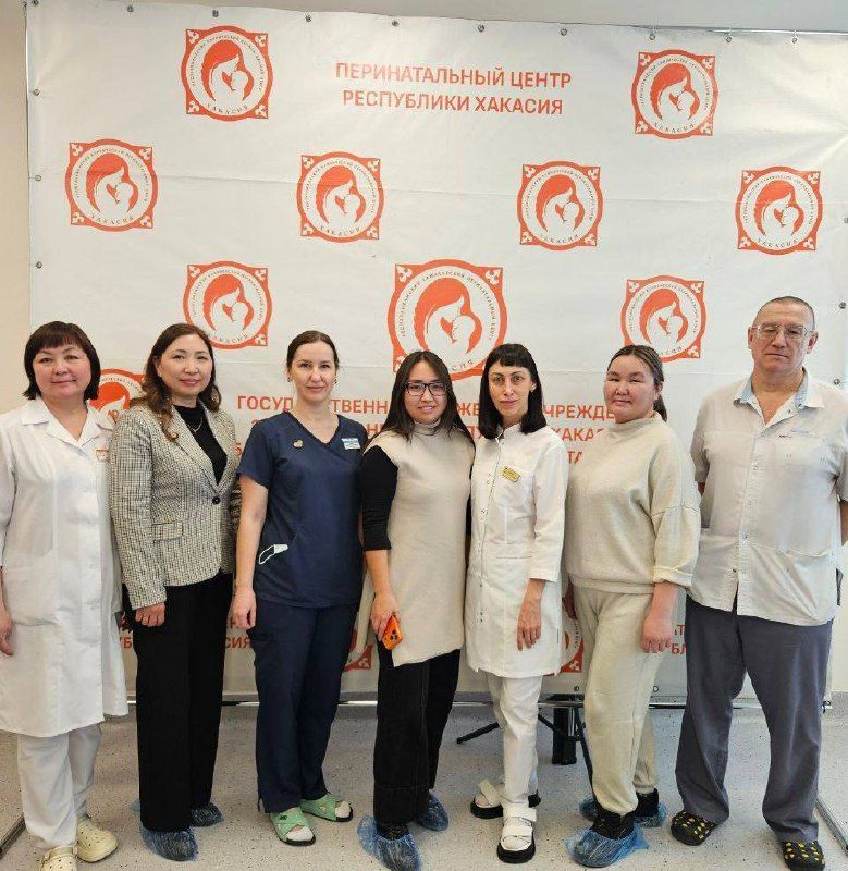 Перинатальный центр Хакасии с рабочим визитом посетили коллеги из Тувы