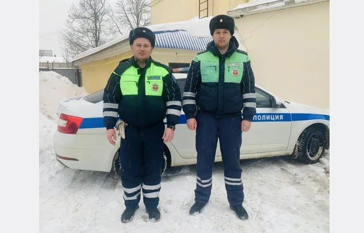 Сотрудники тульской Госавтоинспекции помогли доставить беременную в перинатальный центр