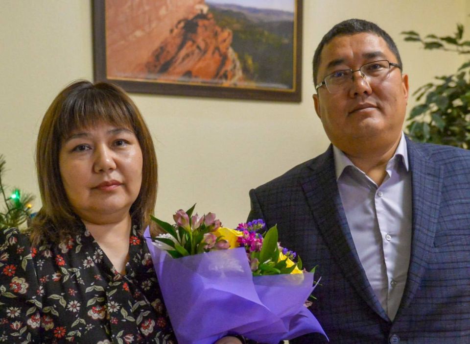 Медалью «Родительская слава» награждена семья Мишаковых из Аскиза