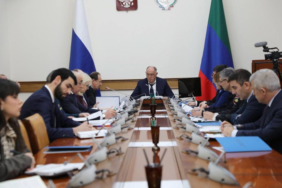 Премьер-министр Дагестана Абдулмуслим Абдулмуслимов поручил провести масштабные проверки частных детских садов и центров по уходу за детьми