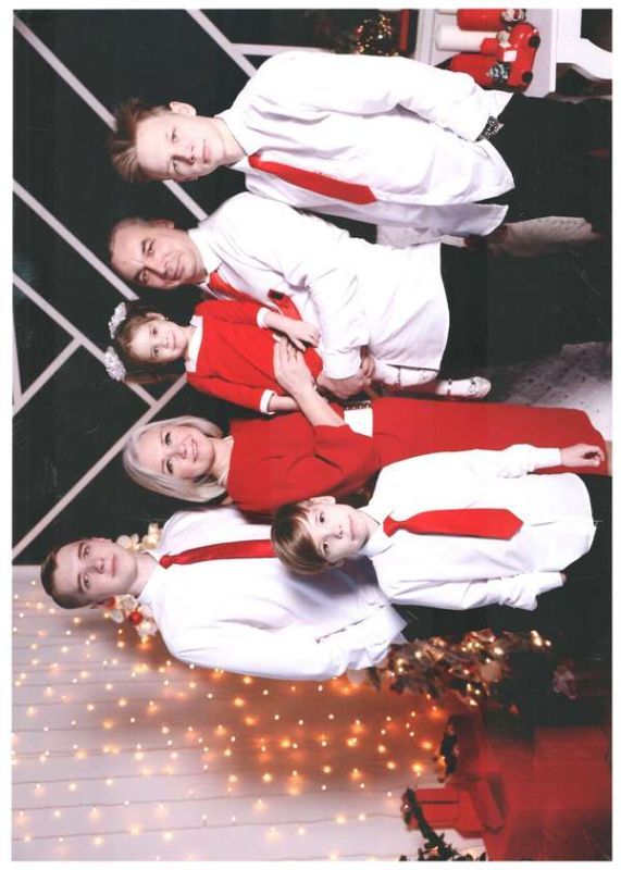 Счастье быть родителями: две многодетные семьи из Красноярского края удостоены наград Президента