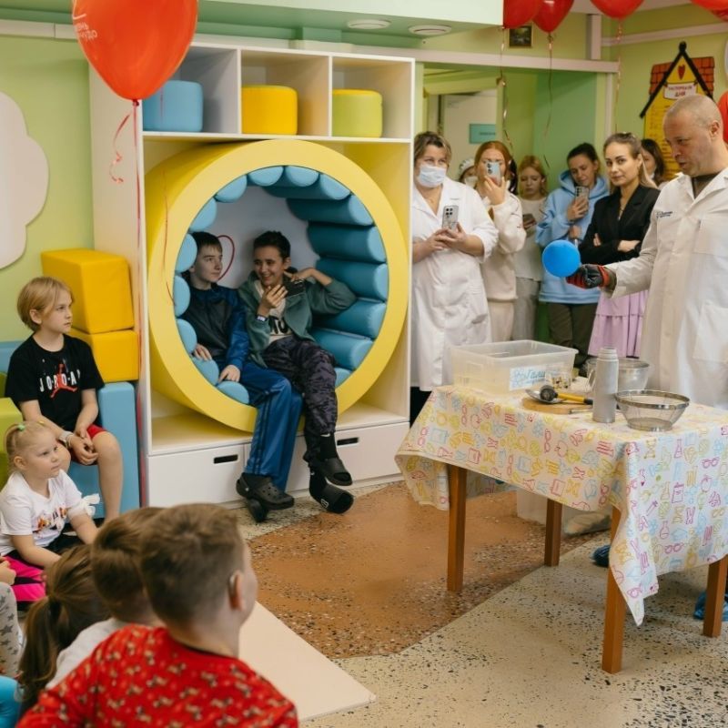 Новое игровое пространство появилось в Мурманской областной детской больнице