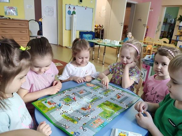 В Белгородской области дошкольники усваивают основы безопасного поведения на дороге с помощью интерактивных игр