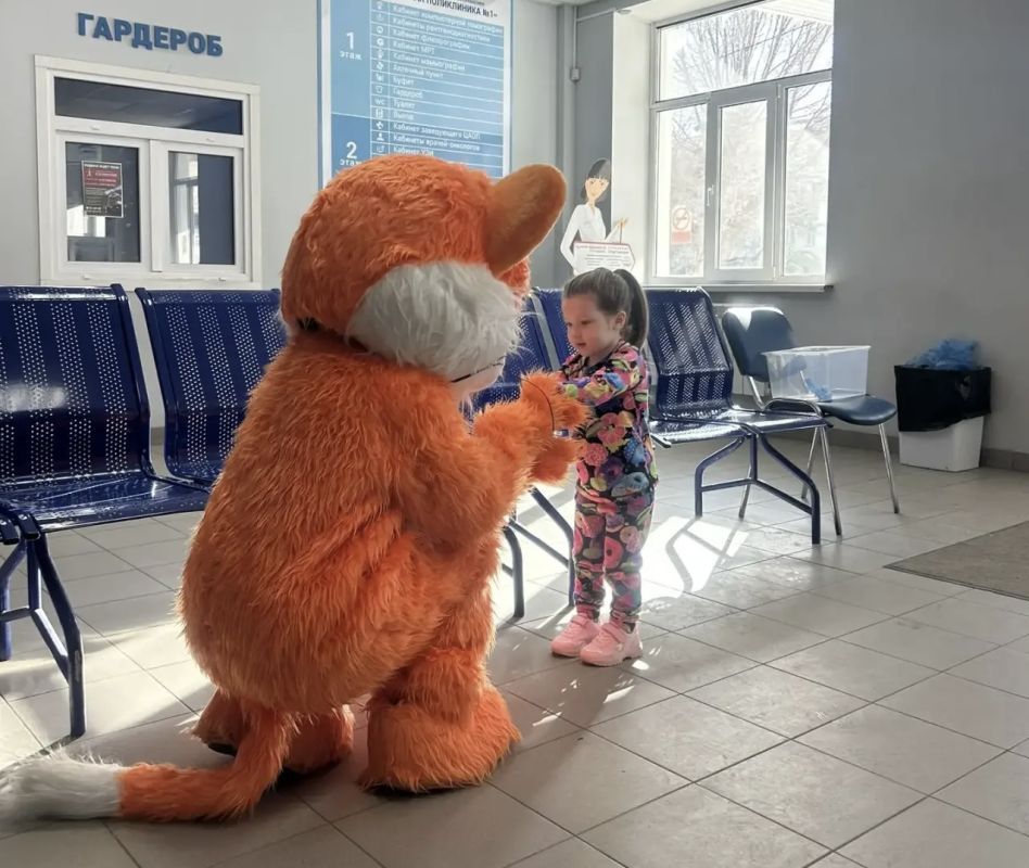 «День здоровья мамы»: волгоградки с детьми проходят комплексные обследования в удобном формате